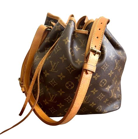 lv petit sac plat outfit|More.